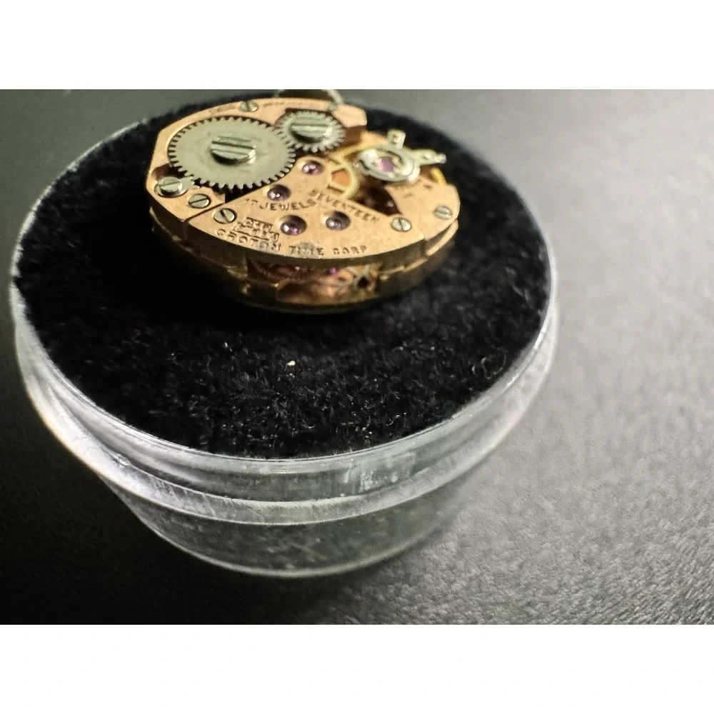 Vintage Croton 17 Jewels‎ Swiss Mechanical Watch Movement and Dial Untested
